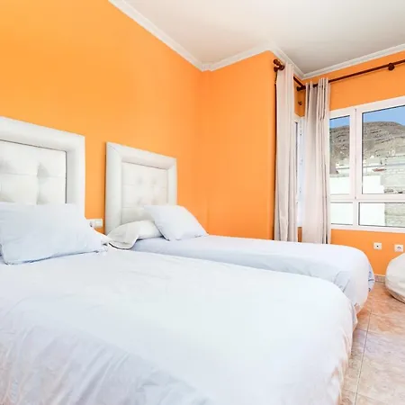 Home2book Charming Attic Sun &